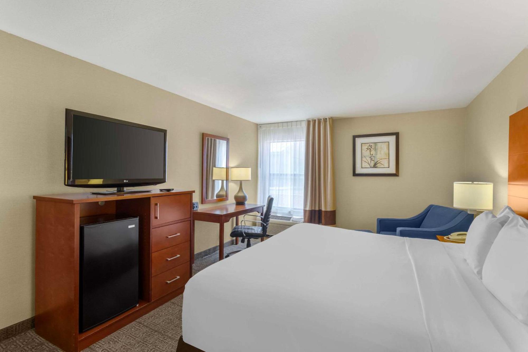 Comfort Inn & Suites Near Fallon Naval Air Station Dış mekan fotoğraf