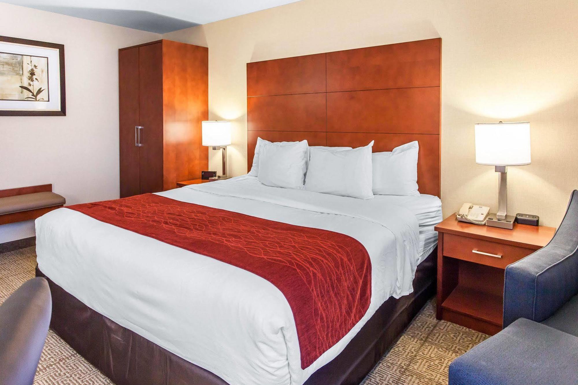Comfort Inn & Suites Near Fallon Naval Air Station Dış mekan fotoğraf